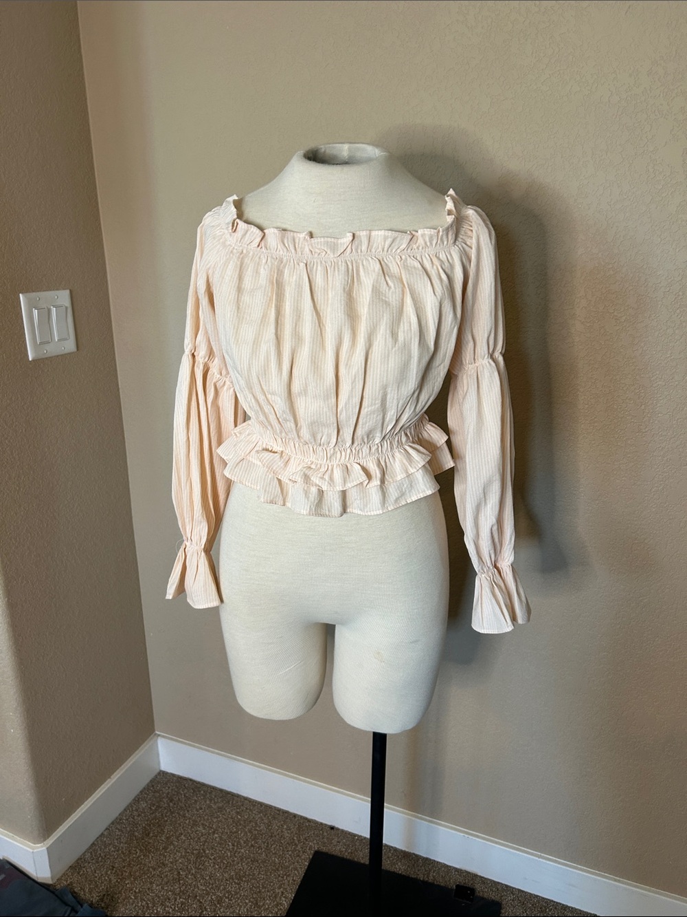 Romantic off shoulder blouse
